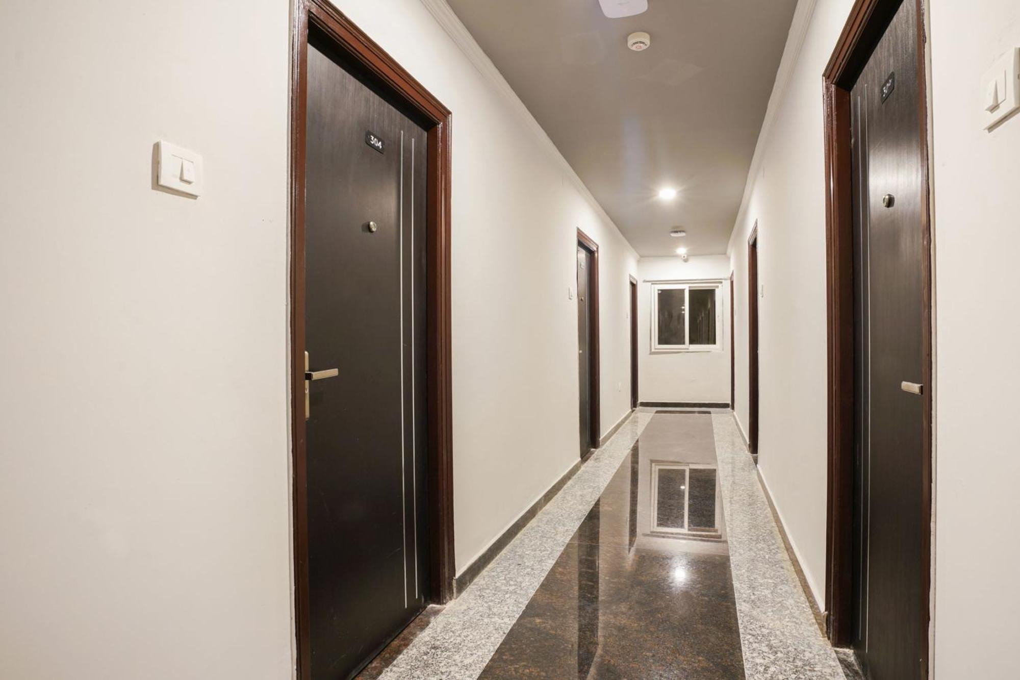 Fabhotel The Cinco Primera - Nr Kbr Park, Banjara Hills Hyderabad Exterior foto