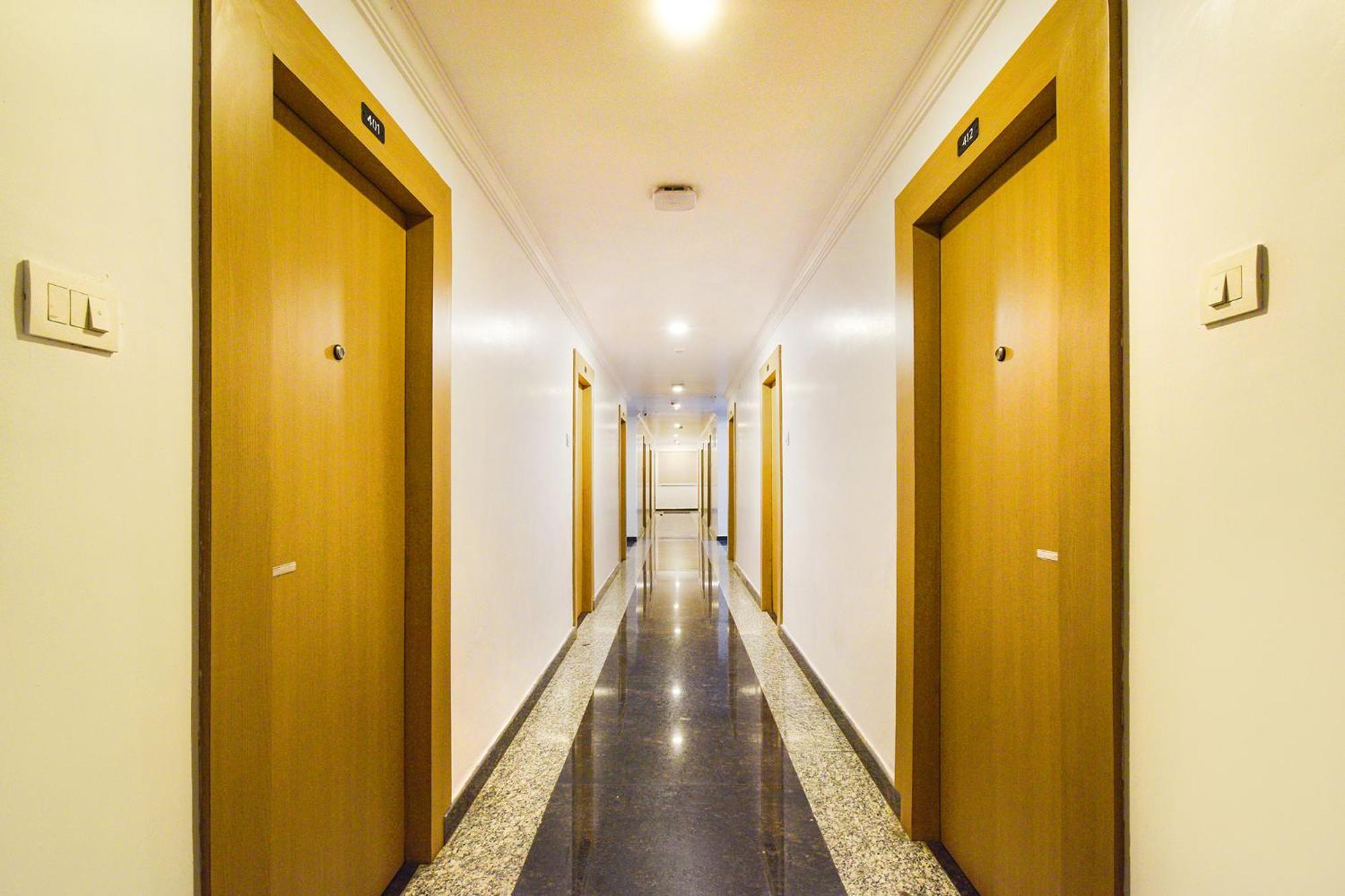 Fabhotel The Cinco Primera - Nr Kbr Park, Banjara Hills Hyderabad Exterior foto