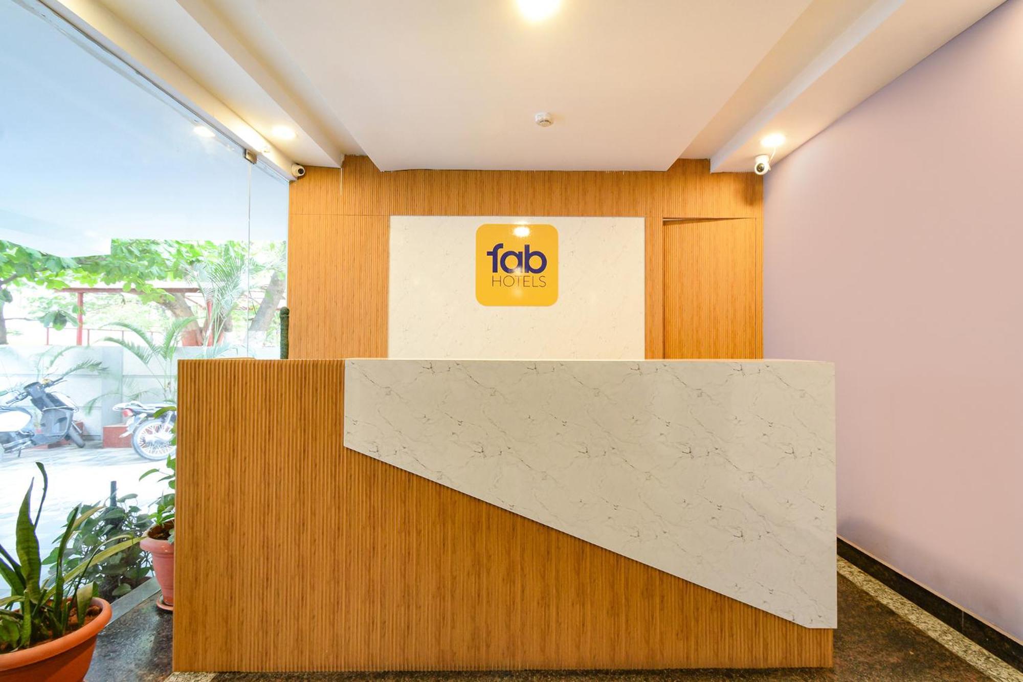 Fabhotel The Cinco Primera - Nr Kbr Park, Banjara Hills Hyderabad Exterior foto