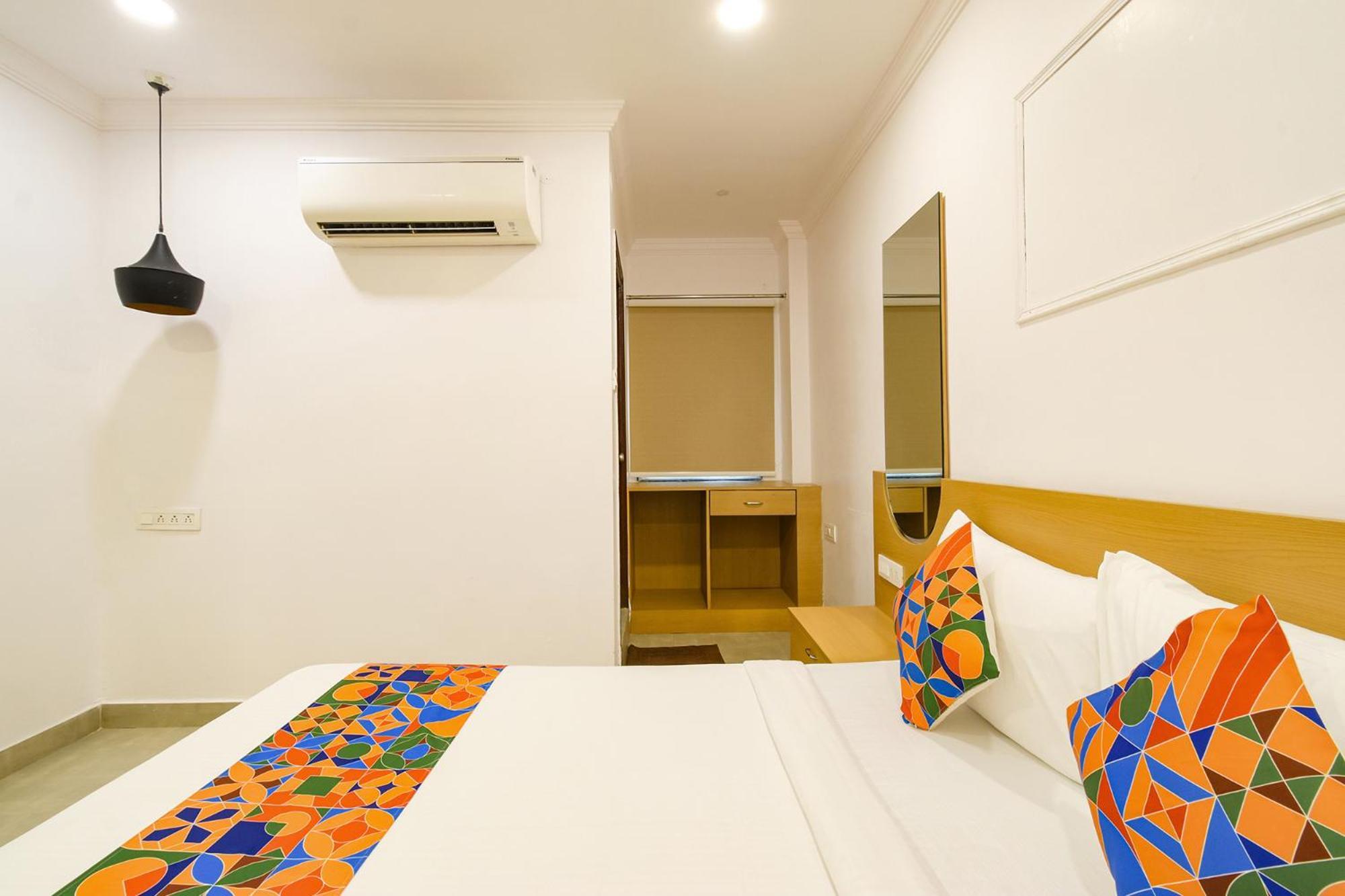 Fabhotel The Cinco Primera - Nr Kbr Park, Banjara Hills Hyderabad Exterior foto