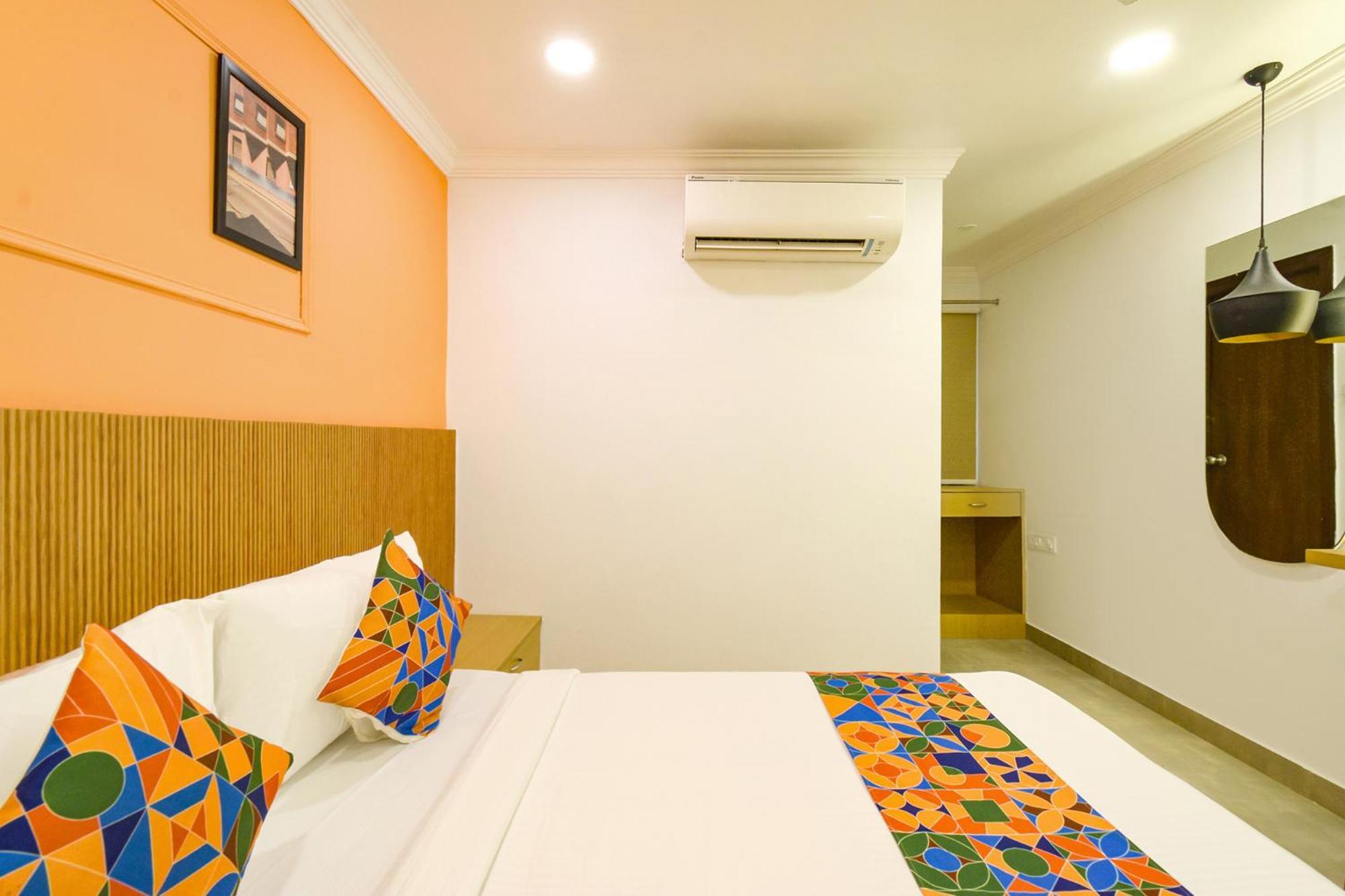 Fabhotel The Cinco Primera - Nr Kbr Park, Banjara Hills Hyderabad Exterior foto