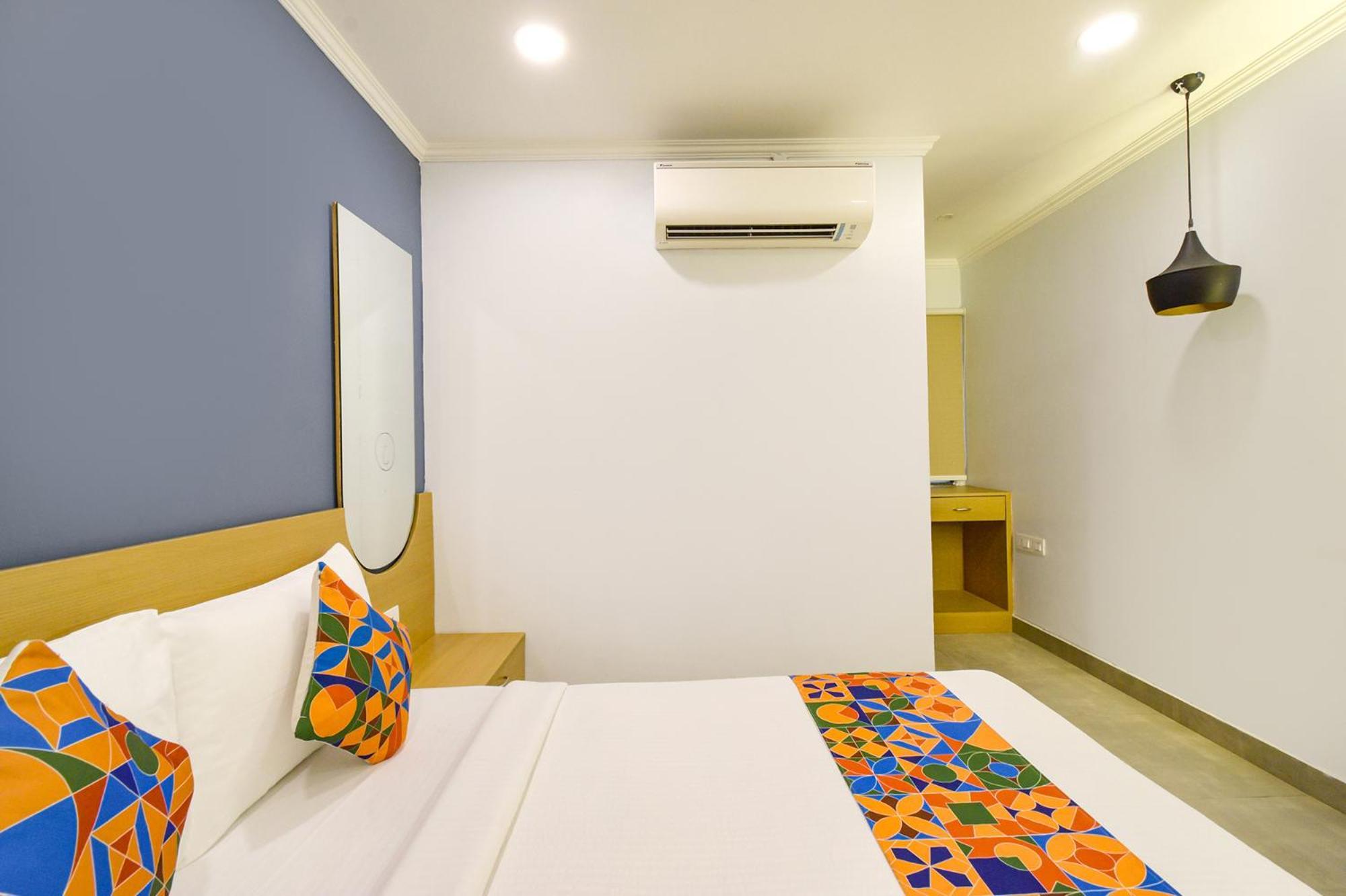 Fabhotel The Cinco Primera - Nr Kbr Park, Banjara Hills Hyderabad Exterior foto