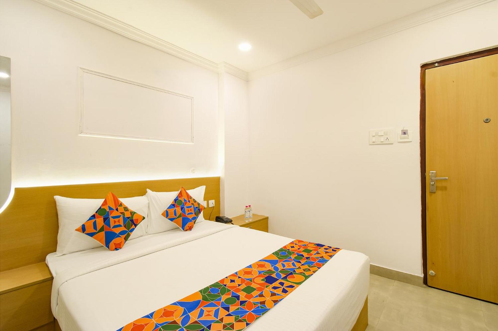 Fabhotel The Cinco Primera - Nr Kbr Park, Banjara Hills Hyderabad Exterior foto